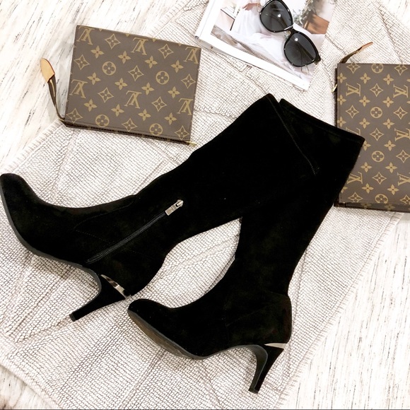 BCBGeneration Sexy Stretch Suede Black Boots sz 6 - Picture 6 of 6